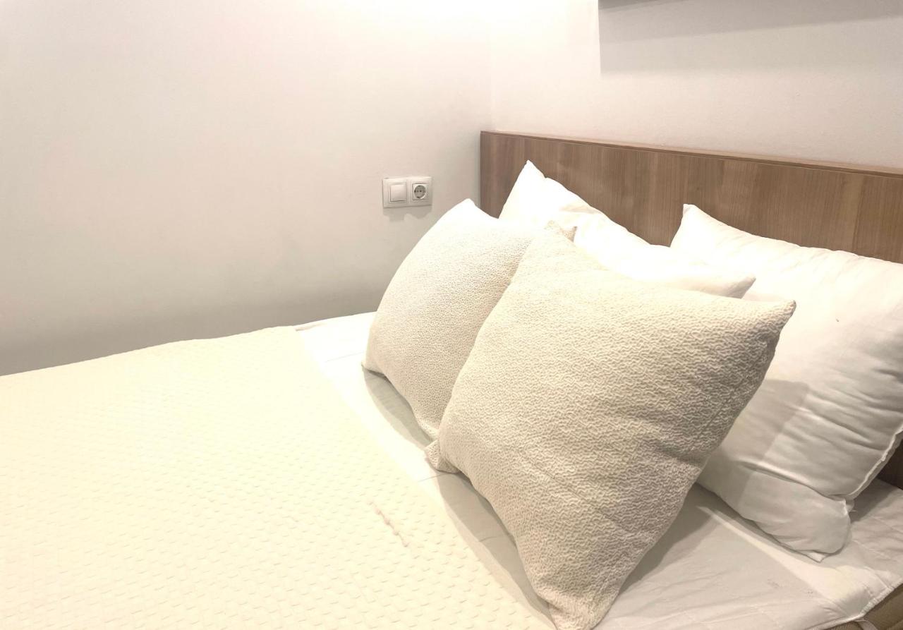 Loft En El Mercado Del Fontan Овьедо Экстерьер фото